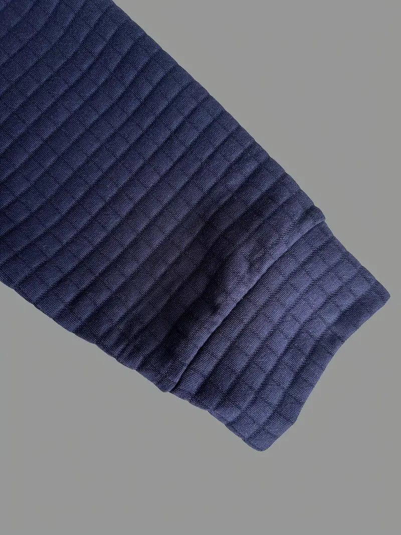 Ethan | Textured polo with pocket on the sleeve